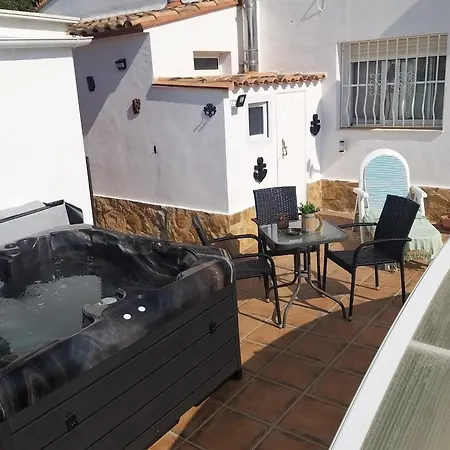 3 * Puebla de Vallbona